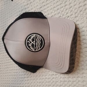 NWT Neptune Performance V2 Trucker Hat - grand canyon